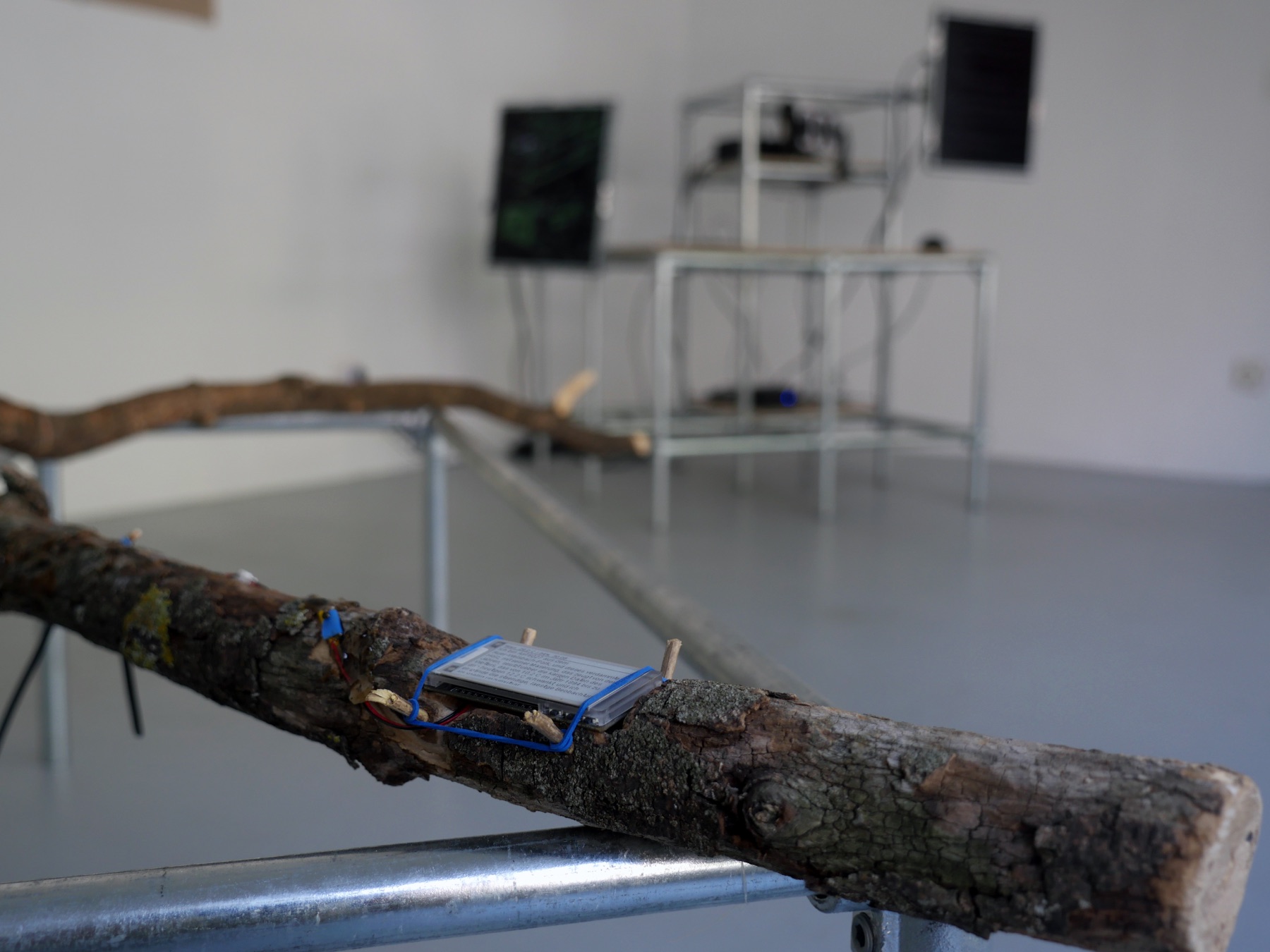 Ausstellungsansicht bei Fabrikraum